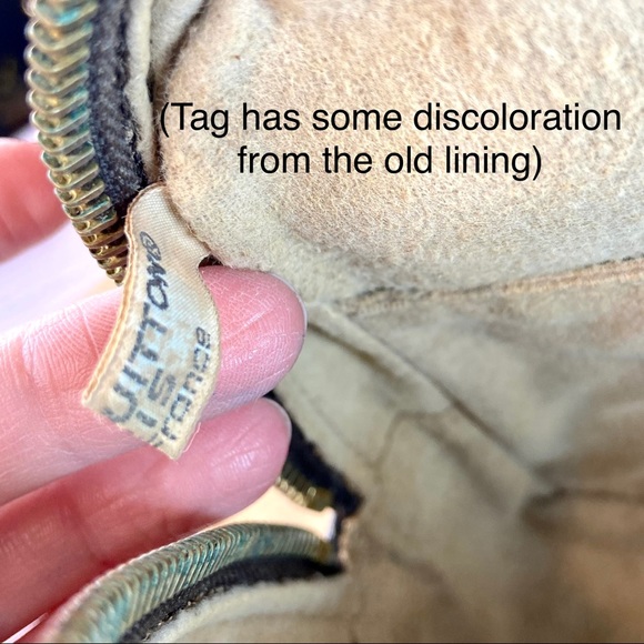 Louis Vuitton Trousse 23 Crossbody bag Custom Painted in rainbow with charms - Picture 9 of 16